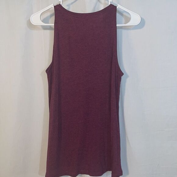 Old navy tank top - Picture 5 of 9